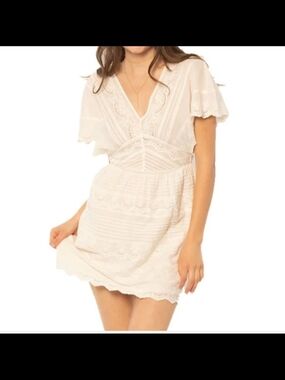 Amuse Society Moonrise Eyelet Mini Dress White XS EUC Festival Fashion Date Nite